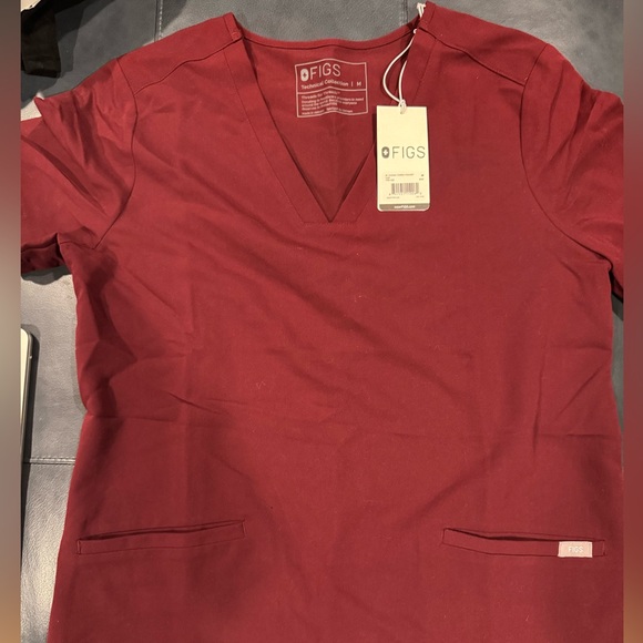 Figs Casma Burgundy Shirt Medium - Picture 2 of 4